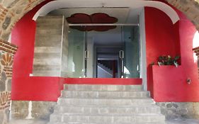 Hotel Love